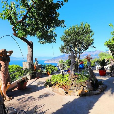 La Rosa Del Sud - De Vivo Realty Sorrento Apartman Kültér fotó