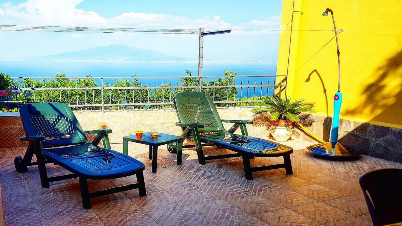 La Rosa Del Sud - De Vivo Realty Sorrento Apartman Kültér fotó