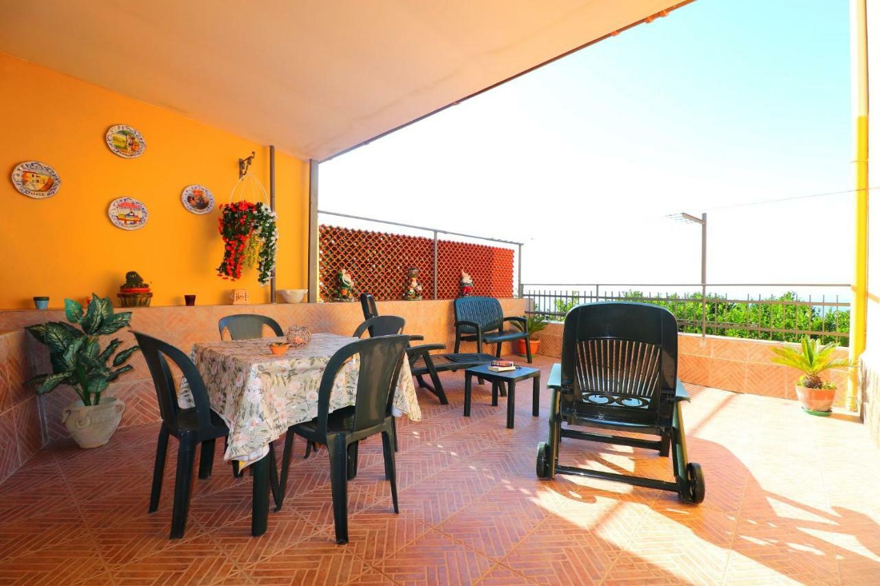 La Rosa Del Sud - De Vivo Realty Sorrento Apartman Kültér fotó