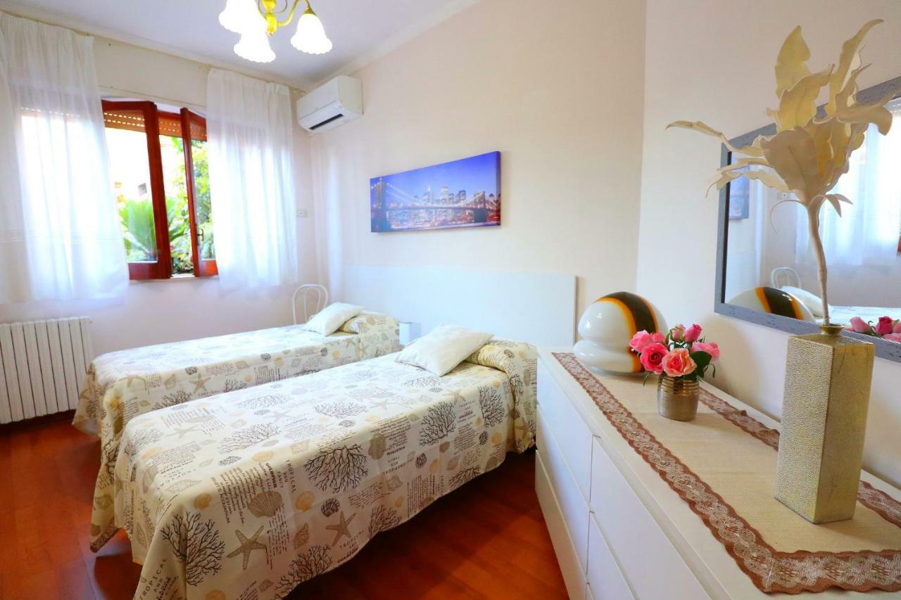 La Rosa Del Sud - De Vivo Realty Sorrento Apartman Kültér fotó