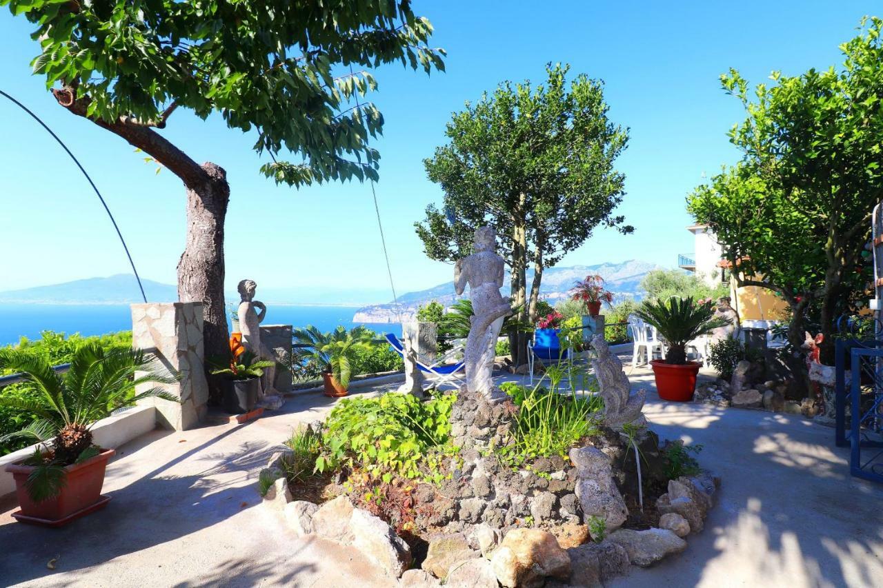 La Rosa Del Sud - De Vivo Realty Sorrento Apartman Kültér fotó